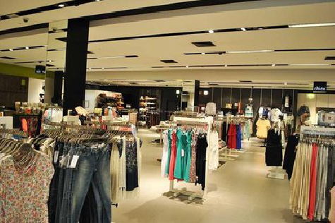 玉溪商场里的店面怎么装修？